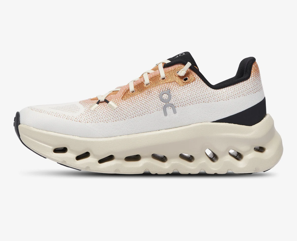 On Cloudtilt Sneakers In Ivory Almond