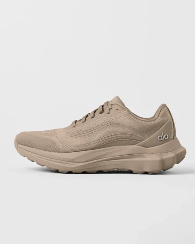 Alo Runner Sneakers In Gravel