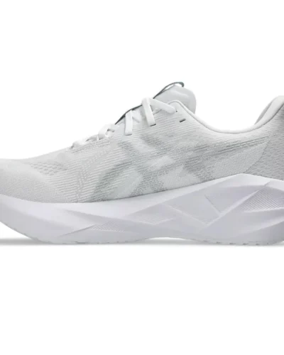 ASICS Novablast 5 Sneakers In White And Piedmont