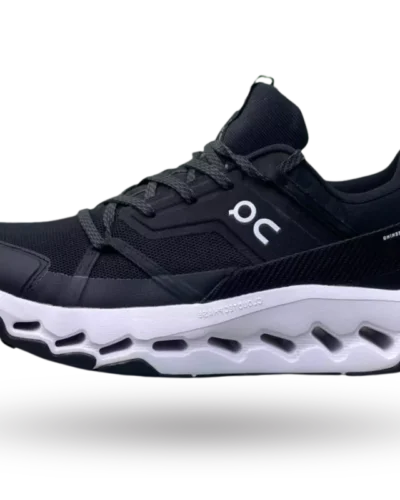 Running On Cloud Horizon Hiking Sneakers In Black And White