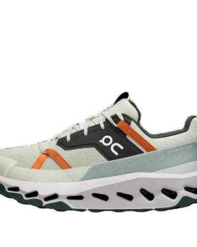 On Cloudhorizon Hiking Sneakers In Aloe And Frost