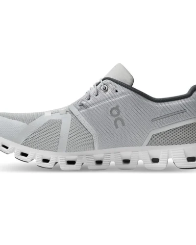 On Running Cloud 5 Sneakers In Glacier And White