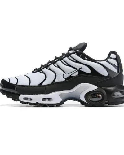 Nike Air Max Plus Oreo Sneakers In Black And White