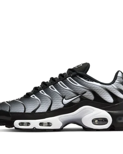 Nike Air Max Plus PSG Sneakers In Black And Metallic Silver