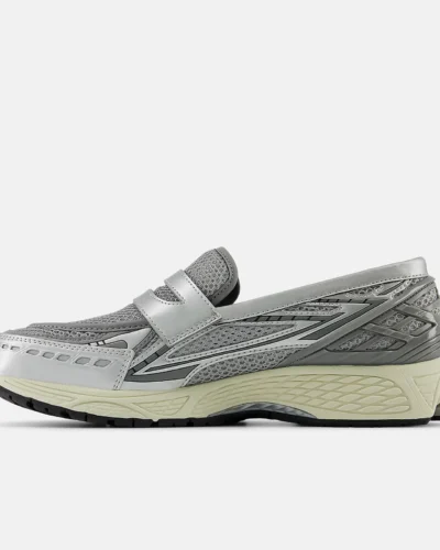 New Balance 1906L Loafer In Silver And Grey